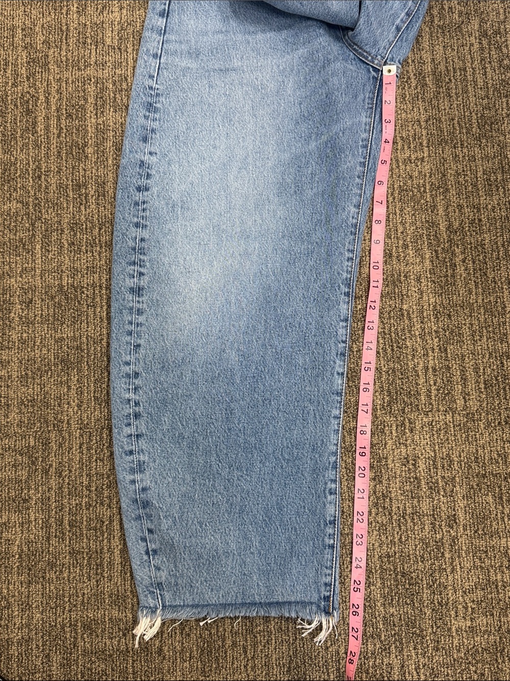 Frame The Bubble Crop Jeans Size 28 NWT Rapture Raw Fray - Picture 8 of 8